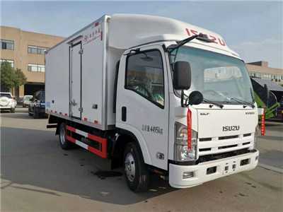 庆铃五十铃KV600冷藏车